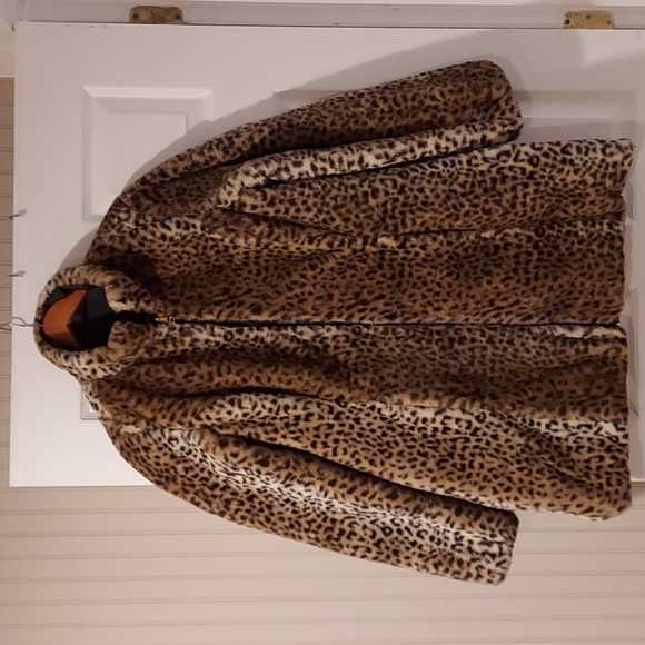 NWOT Women's  1 Madison Faux Fur Reversible Quilted Down/Waterproof Coat Size M - Picture 5 of 12